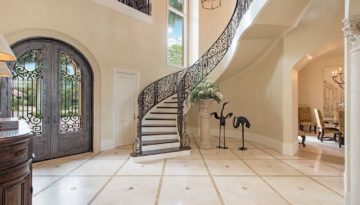 2824 Silverleaf Lane, Naples